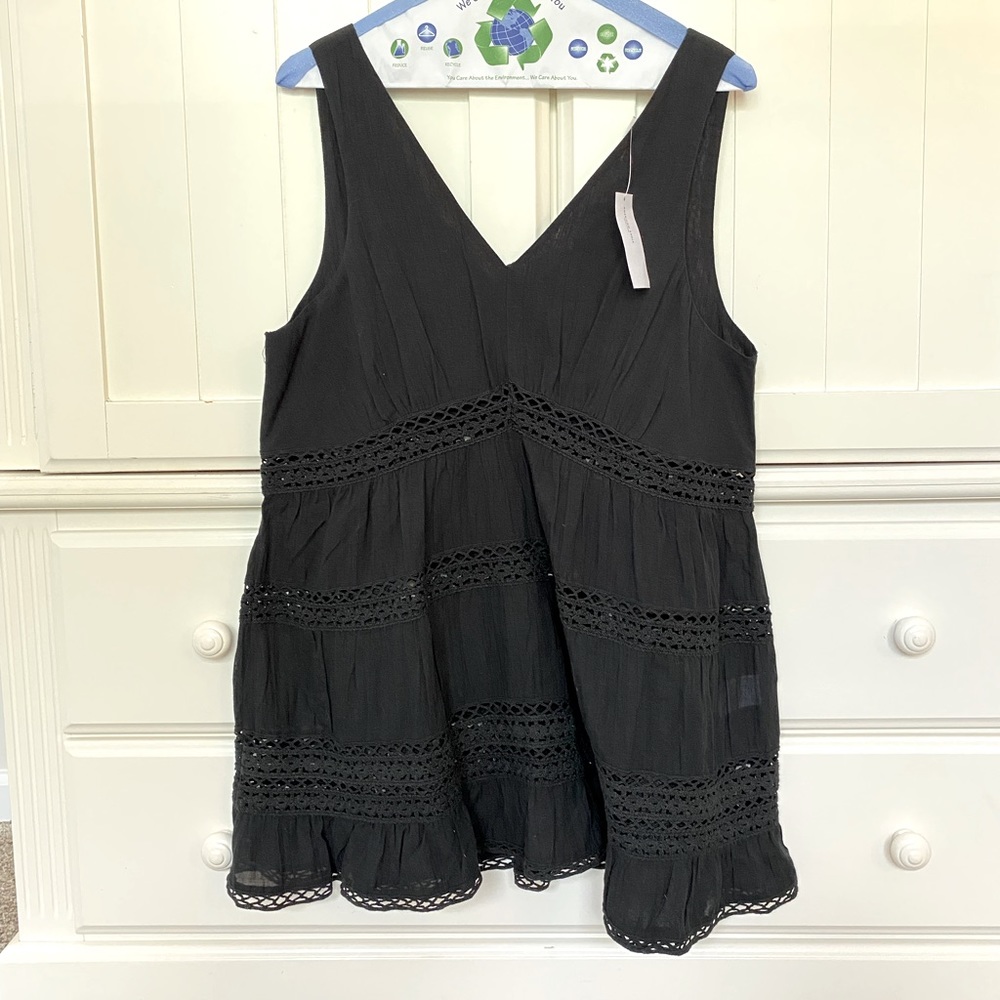 American Eagle AE Flowy black tank top with lace